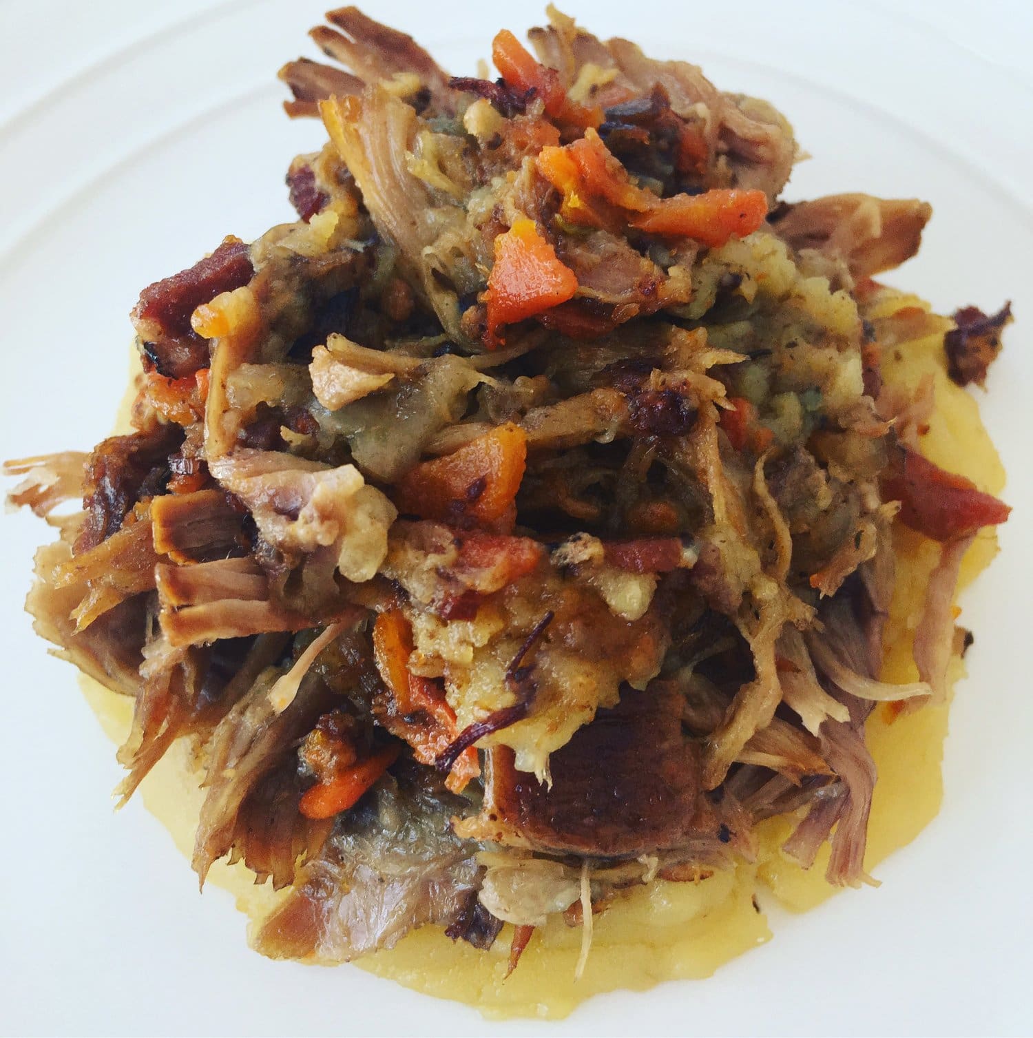 découvrez la recette du gigot 7 heures de ducasse, un plat savoureux et tendre qui nécessite une cuisson lente pour révéler toute la richesse de ses saveurs. parfait pour vos repas festifs, apprenez à réaliser ce chef-d'œuvre culinaire avec des conseils de chef.