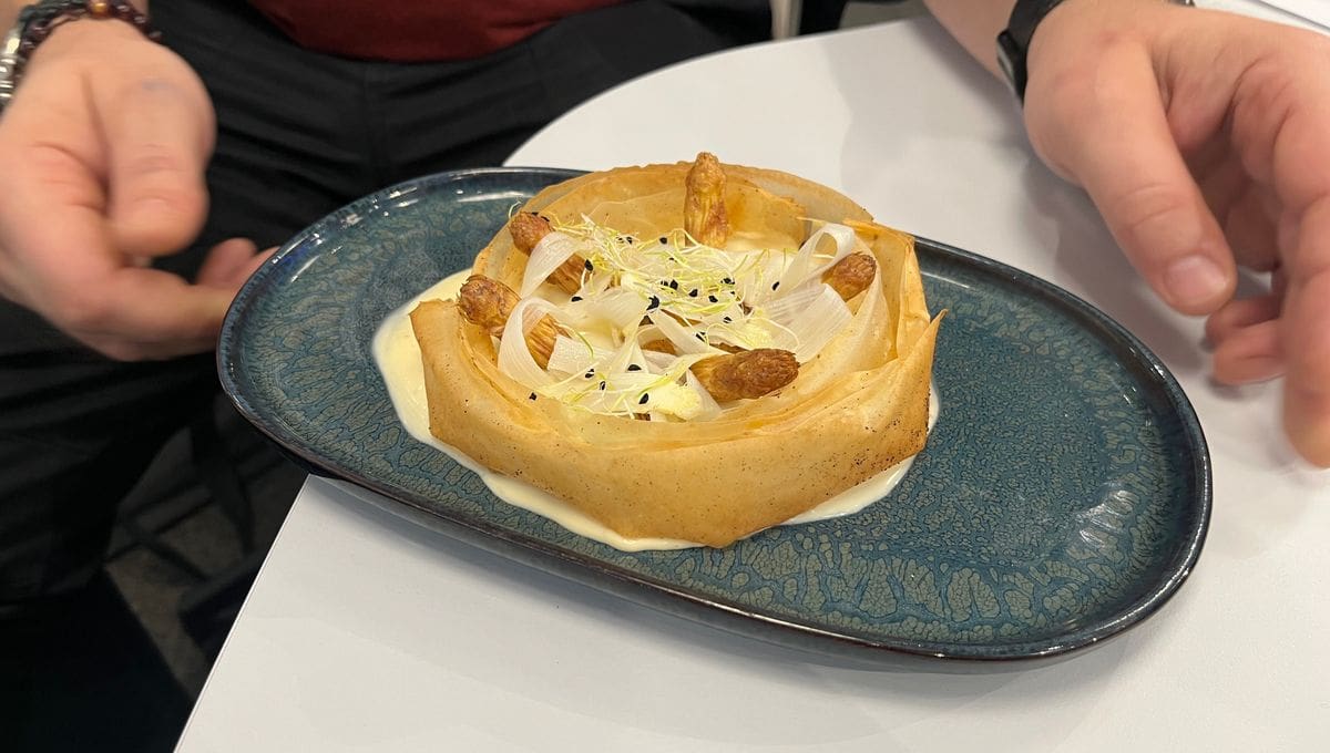 découvrez la réinvention du bao traditionnelle par le chef leprince. un voyage gustatif audacieux où saveurs innovantes et techniques culinaires se rencontrent pour offrir une expérience inédite.