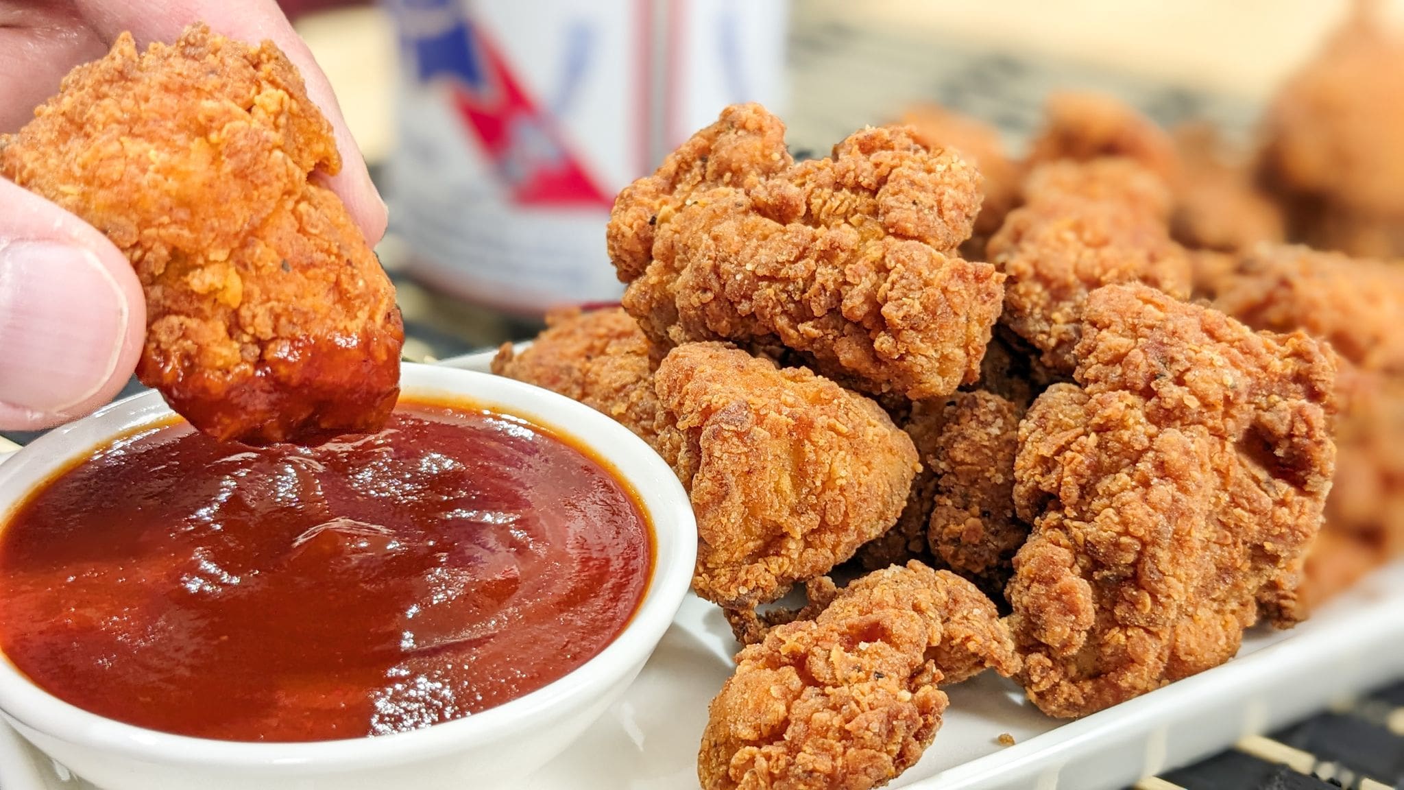 découvrez notre délicieuse recette de poulet frit facile à réaliser chez vous. avec des étapes simples et des ingrédients accessibles, savourez un plat croustillant et savoureux qui ravira toute la famille. parfait pour un repas convivial ou un soir de semaine!