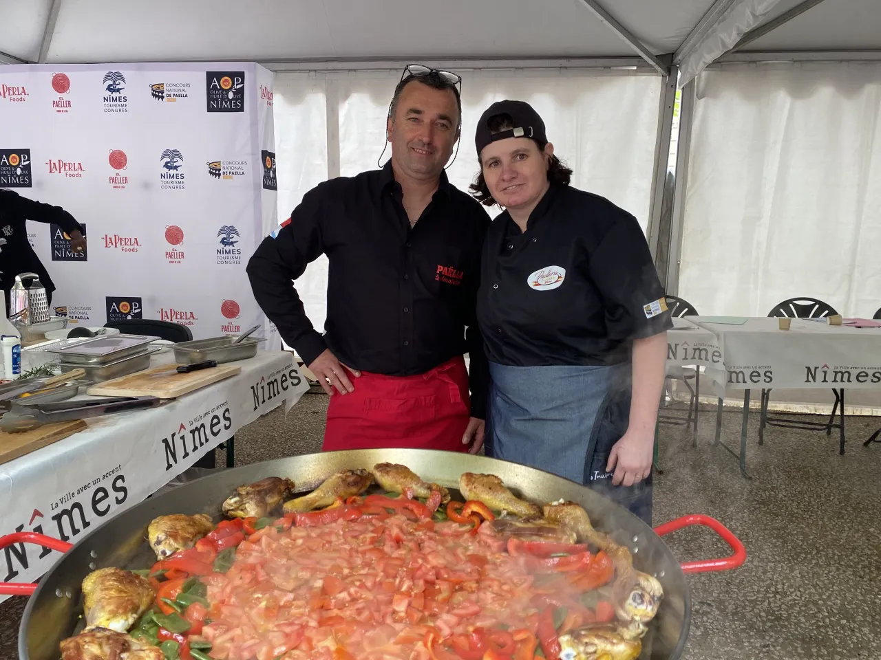 participez au concours de paella à nîmes, où les chefs s'affrontent pour préparer la meilleure paella. découvrez des saveurs authentiques, une ambiance festive et une célébration de la gastronomie espagnole dans un cadre enchanteur. rejoignez-nous pour un événement inoubliable!