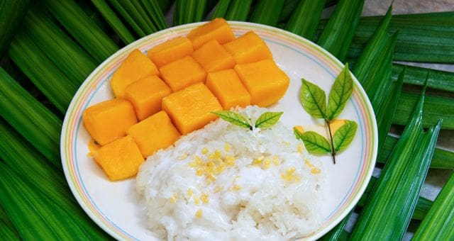 découvrez la délicieuse recette estivale de stéphane rossillon, parfaite pour sublimer vos repas d'été. avec des ingrédients frais et savoureux, cette recette facile à réaliser ravira vos invités et apportera une touche ensoleillée à votre table.