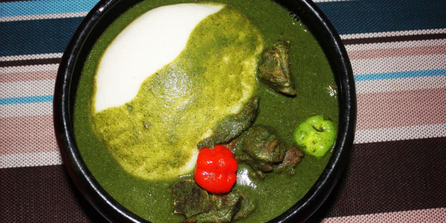 découvrez une variété de recettes africaines authentiques qui célèbrent les saveurs et les traditions culinaires du continent. des plats savoureux aux épices uniques, apprenez à préparer des délices d'afrique pour émerveiller vos papilles.