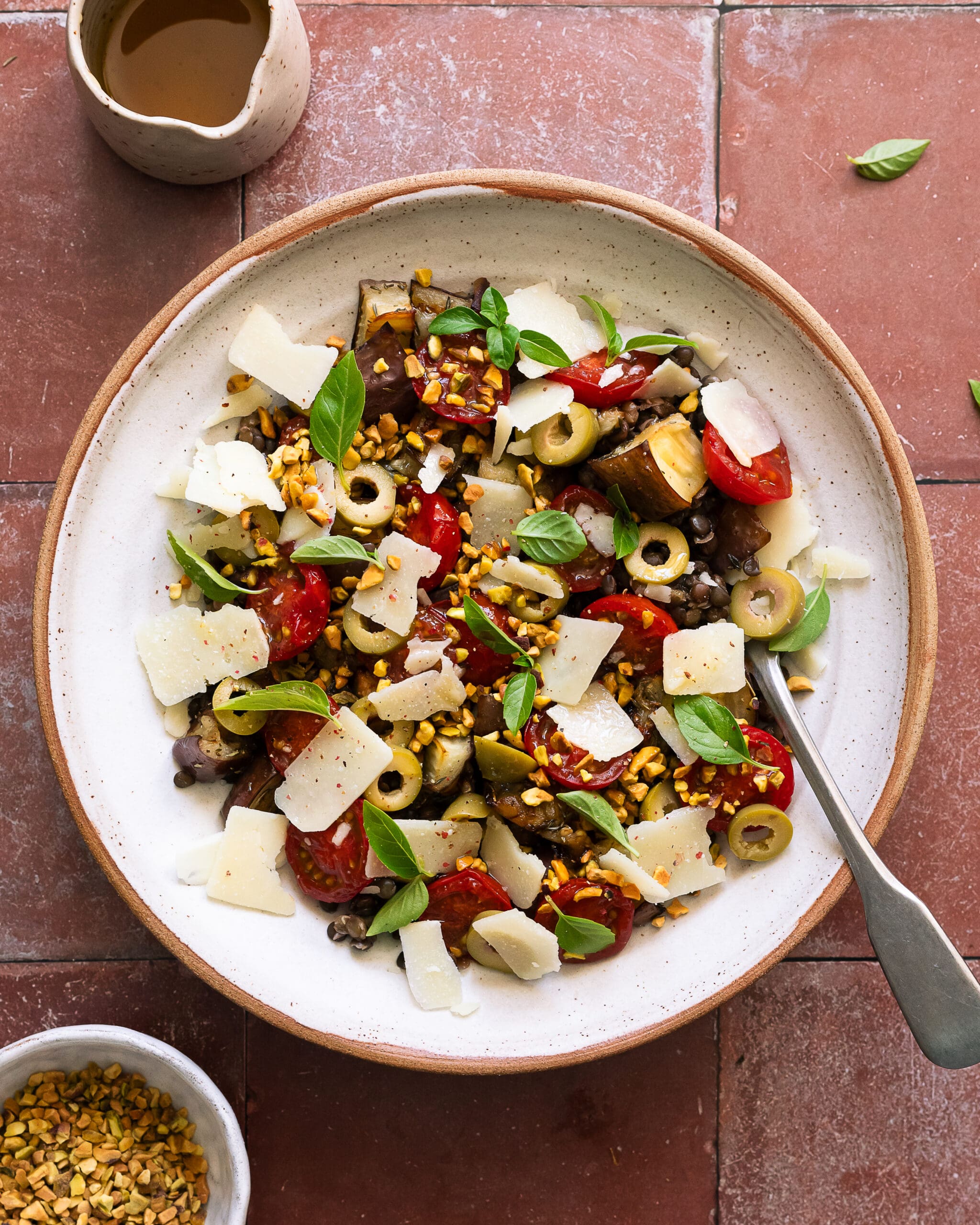 découvrez nos savoureuses salades protéinées, parfaites pour un repas équilibré et nutritif. riches en protéines et agrémentées d'ingrédients frais, elles sont idéales pour maintenir votre énergie tout au long de la journée. parfaites pour les sportifs ou ceux qui cherchent à manger sainement.