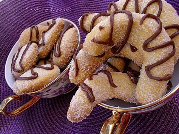 découvrez les délicieuses recettes de cookies rachida, alliant saveurs authentiques et techniques de cuisson simples. parfaits pour toutes les occasions, ces cookies raviront les gourmands en quête de nouvelles expériences culinaires.