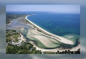 découvrez le marché mousterlin, une destination incontournable où se mêlent produits locaux, artisanat et ambiance conviviale. flânez parmi les étals colorés et laissez-vous séduire par les saveurs de la région.