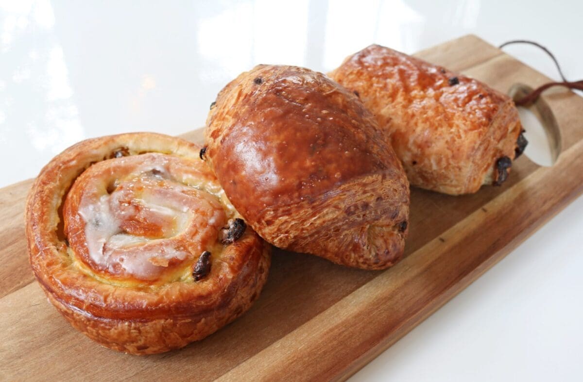 découvrez une sélection de plats belges étonnants qui raviront vos papilles. plongez dans l'univers gourmand de la belgique avec des recettes authentiques et des saveurs uniques qui célèbrent la richesse de sa gastronomie.