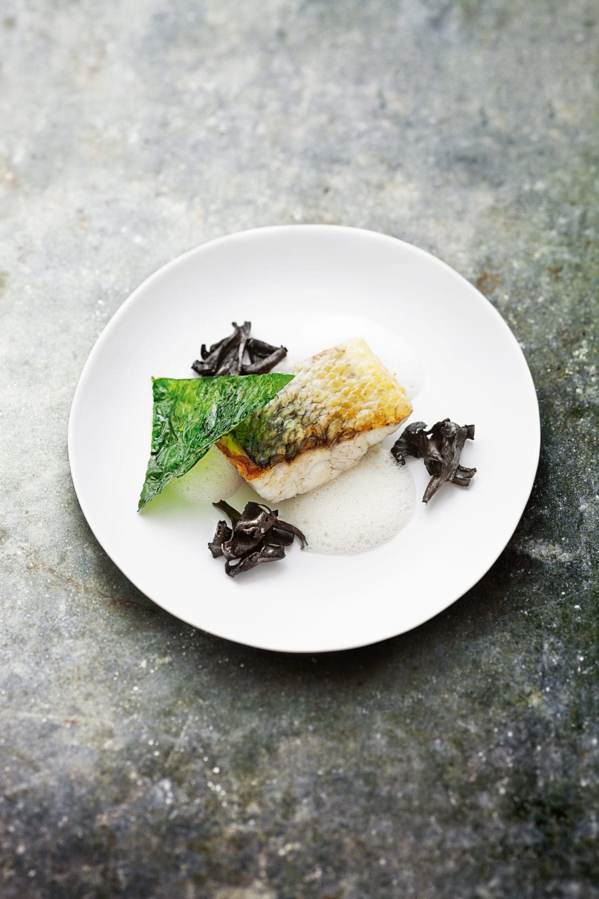 découvrez le bar rôti de guy martin, une expérience culinaire unique alliant tradition et innovation. savourez des plats raffinés préparés avec des ingrédients locaux de qualité, dans une ambiance chaleureuse et élégante. un voyage gastronomique inoubliable vous attend !