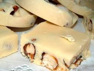 découvrez la recette facile de la chocotorta sans cuisson, un dessert argentin délicieux à base de biscuits, chocolat et crème, parfait pour tous les gourmands !