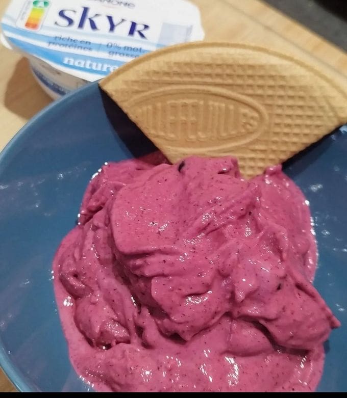découvrez comment réaliser une délicieuse glace maison sans turbine, avec des astuces simples et rapides pour un dessert rafraîchissant et onctueux, même sans appareil spécifique !