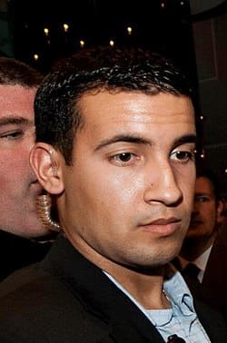 découvrez le parcours et les actualités d'ismaël emelien en 2025 : analyses, projets et impact dans le paysage politique français.