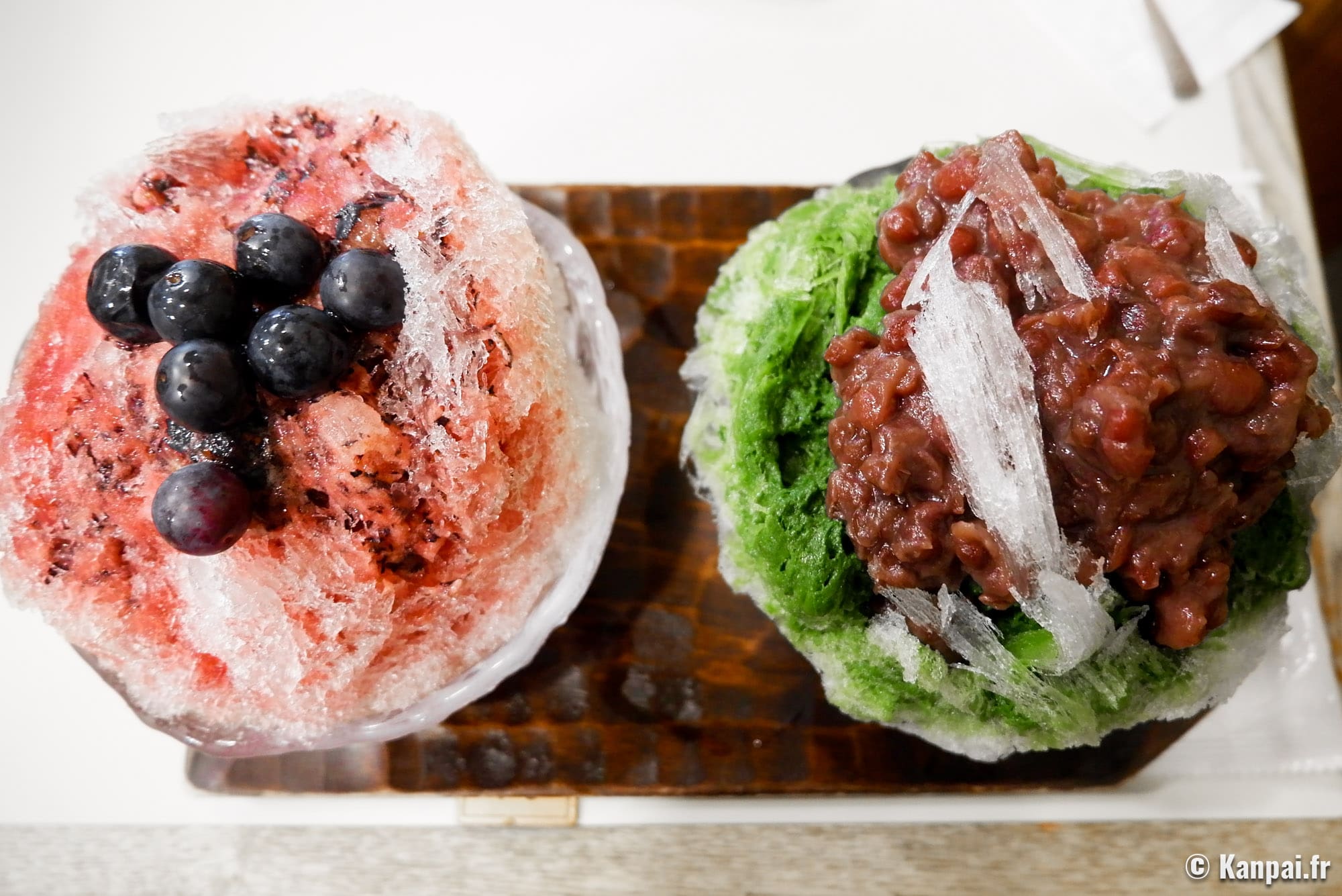 découvrez une délicieuse recette glacée d'été à réaliser en famille, où petits et grands s'amusent ensemble en cuisine. parfaite pour se rafraîchir lors des chaudes journées estivales, cette recette père-fils apportera joie et gourmandise à votre table.