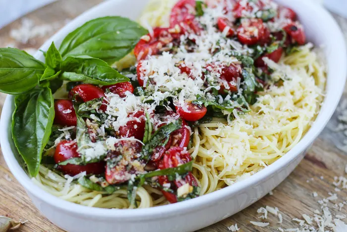 découvrez les délicieuses recettes de pâtes d'ina garten : plats faciles, savoureux et raffinés pour régaler toute la famille. conseils, astuces et ingrédients simples pour réussir vos repas.