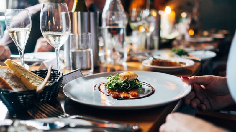 découvrez des idées de dîners simples et savoureux pour bien commencer la semaine chaque lundi. recettes faciles, astuces et inspiration pour tous les goûts !