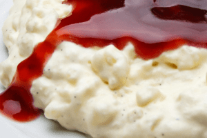 découvrez la recette des pommes dauphine signée stéphanie le quellec : des bouchées croustillantes et fondantes, parfaites pour accompagner vos plats de fête ou impressionner vos invités.