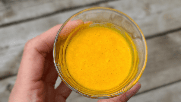 découvrez une recette facile de boisson anti-inflammatoire à base d'ingrédients naturels. profitez de ses bienfaits pour apaiser votre organisme et renforcer votre santé au quotidien.