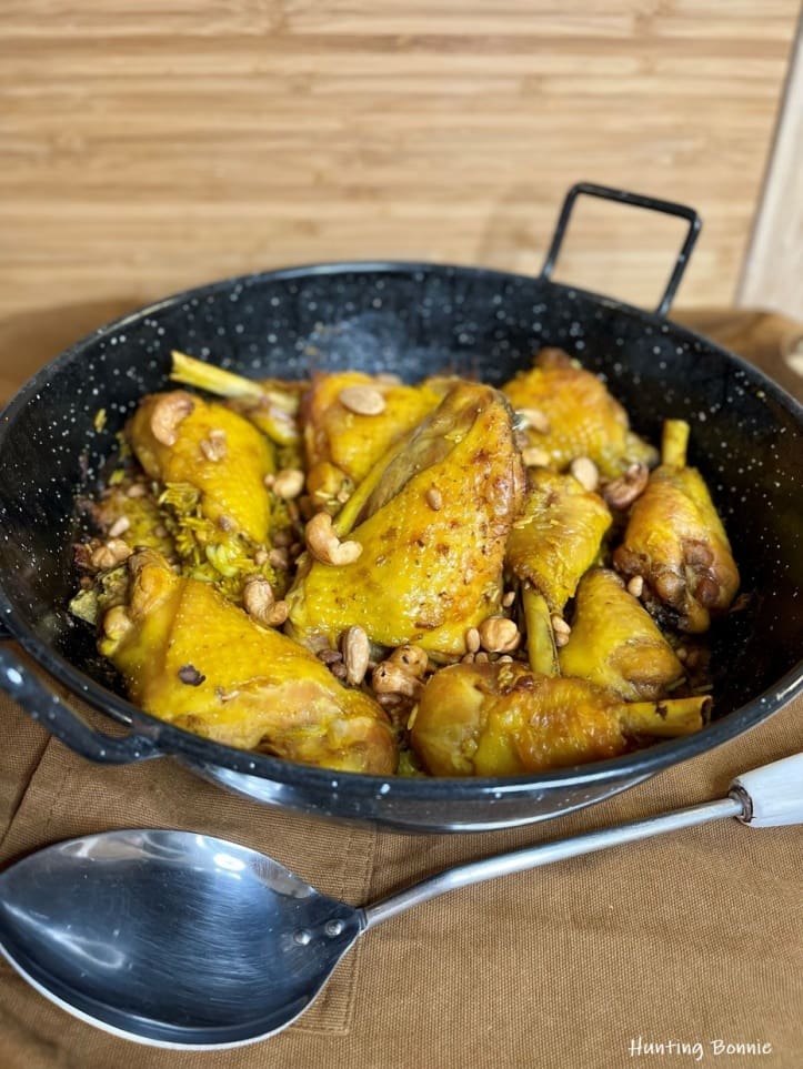 découvrez notre recette savoureuse de riz épicé au poulet, un plat gourmand et facile à préparer, idéal pour un repas convivial et plein de saveurs exotiques.