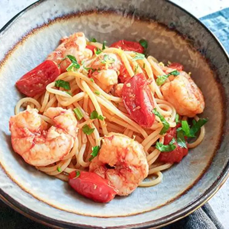 découvrez la recette virale de spaghettis aux canneberges, un mélange surprenant de saveurs sucrées et salées qui fait sensation sur les réseaux sociaux ! facile à préparer et originale, à tester absolument.