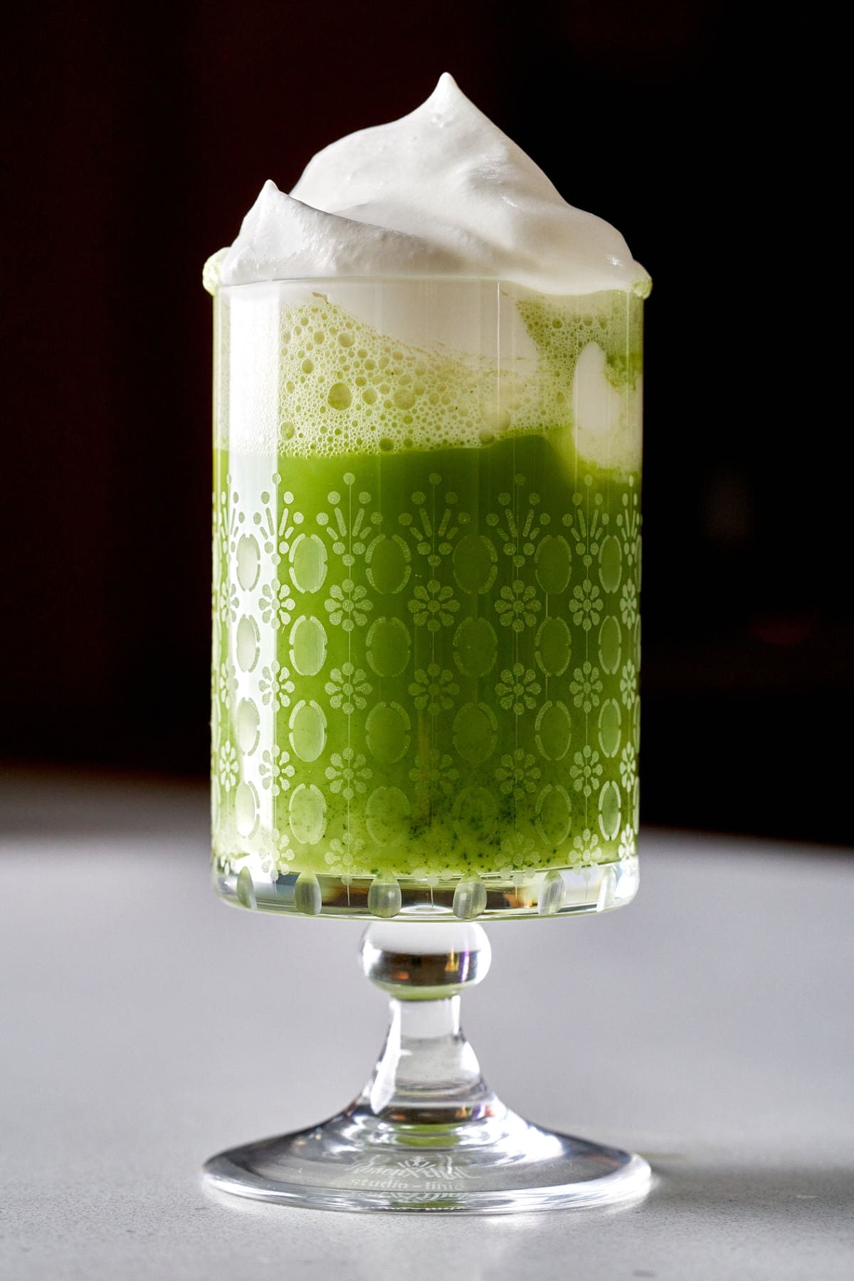 découvrez le matcha martini, un cocktail tendance alliant la fraîcheur du thé matcha et la sophistication du martini. recette originale, saveurs uniques et conseils de dégustation.