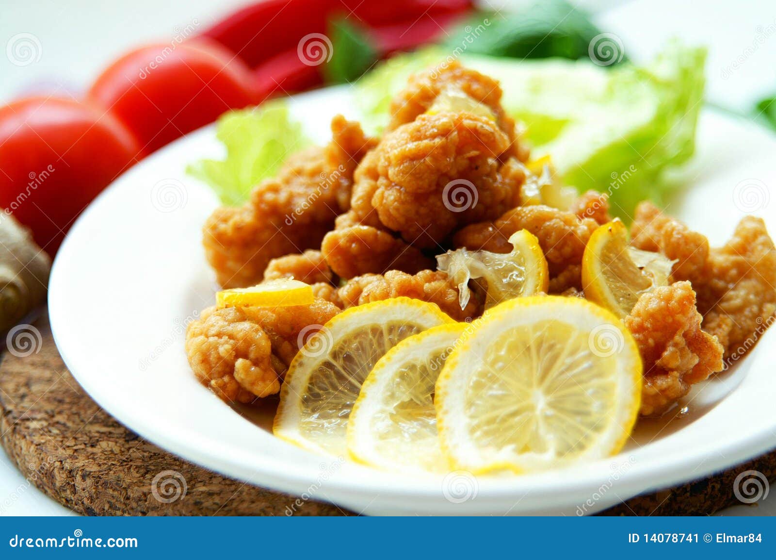 savourez ce délicieux poulet croustillant citronné, une recette facile et rapide au goût frais et acidulé. parfait pour un repas familial gourmand et plein de saveurs !