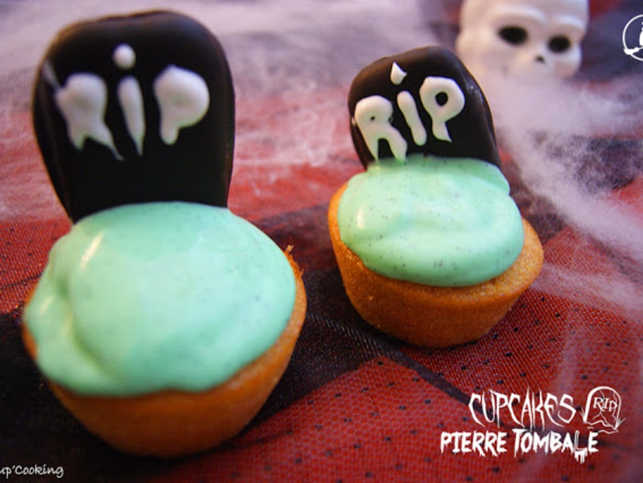 découvrez des recettes créatives et originales pour réaliser des pierres tombales gourmandes, parfaites pour halloween ou des fêtes effrayantes. inspirez-vous de nos idées faciles à préparer pour surprendre et régaler vos invités !