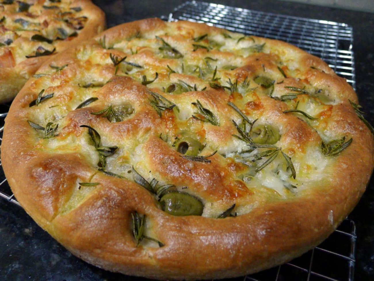 découvrez une délicieuse recette de farce focaccia et saucisse italienne parfaite pour sublimer votre repas de thanksgiving avec des saveurs authentiques et gourmandes.