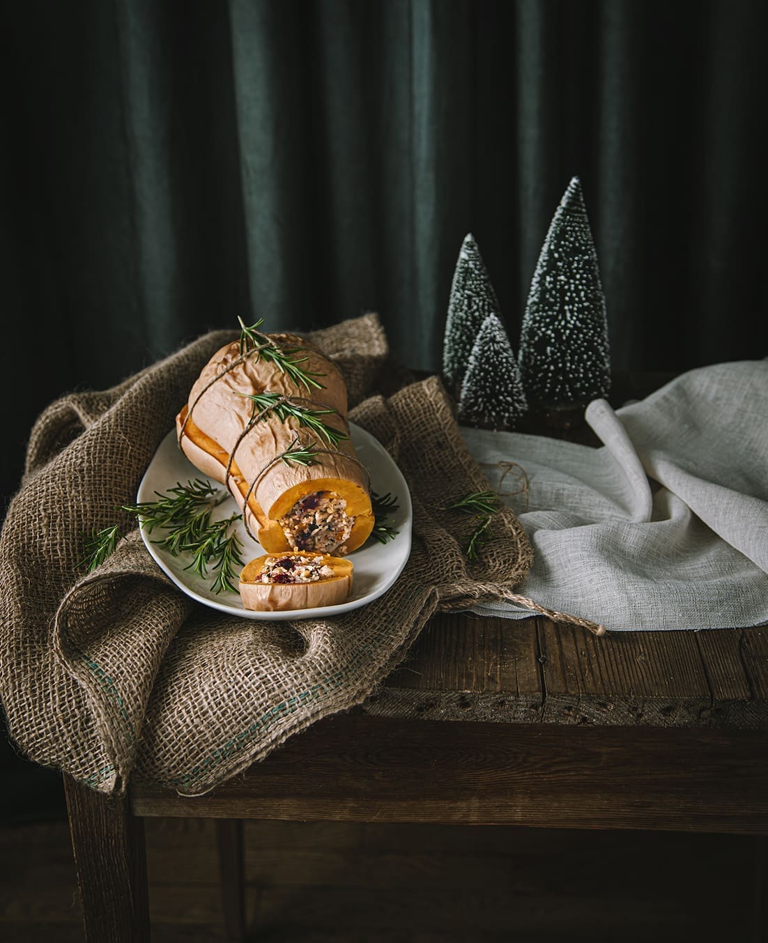 découvrez 5 recettes gourmandes et éthiques pour un noël 100% vegan, alliant plaisir et respect de la planète.