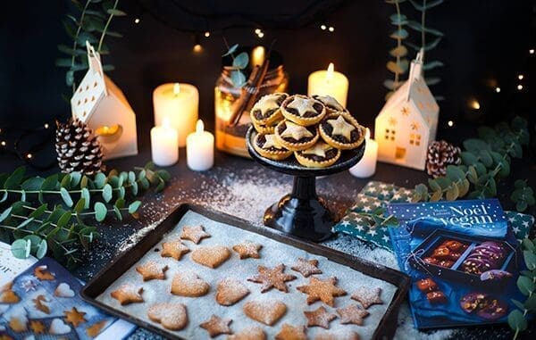 découvrez 5 recettes gourmandes et éthiques pour un noël 100% vegan, alliant saveurs festives et respect de la planète.