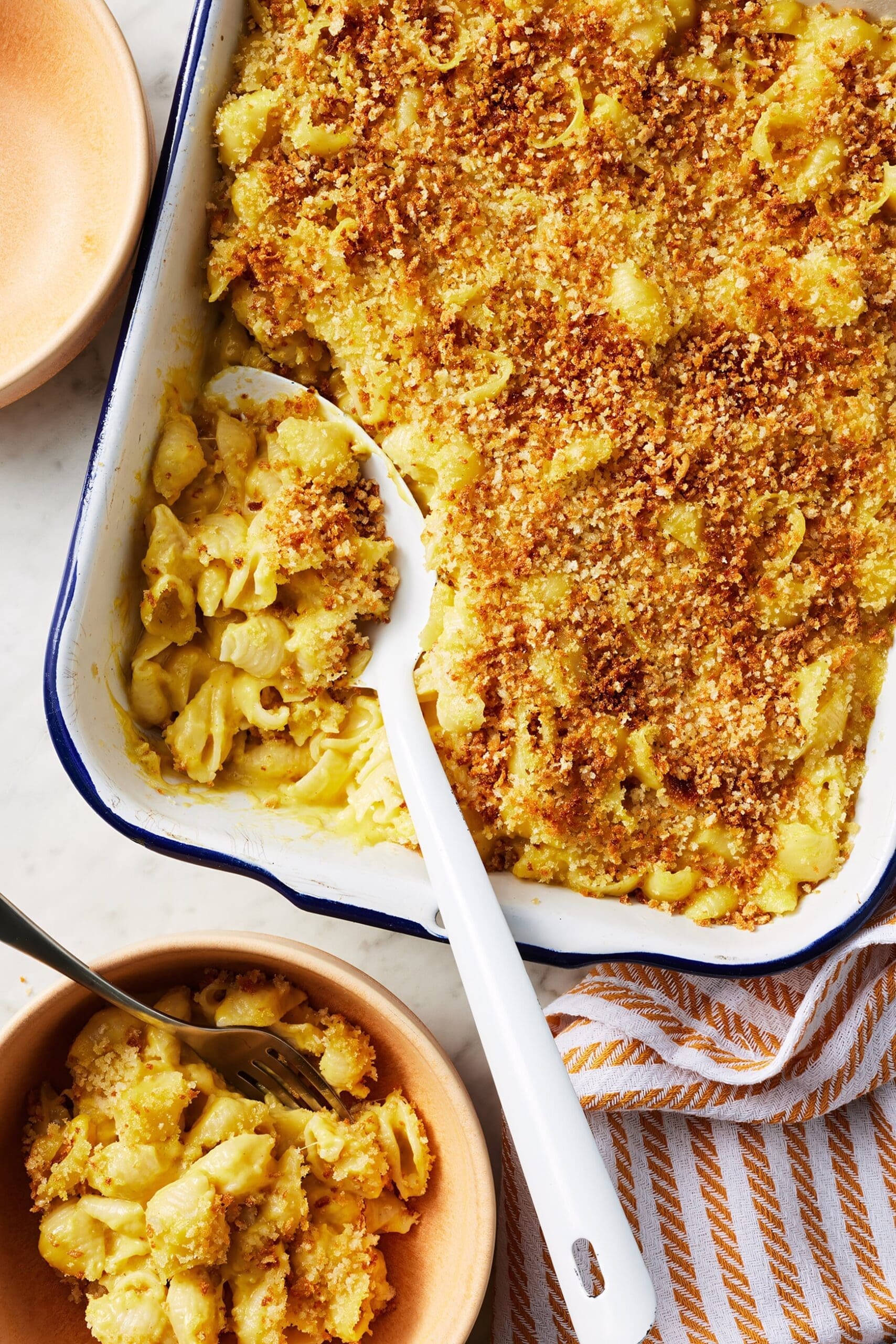 découvrez une recette facile et savoureuse de mac and cheese parfaite pour thanksgiving, un accompagnement réconfortant qui ravira toute la famille.