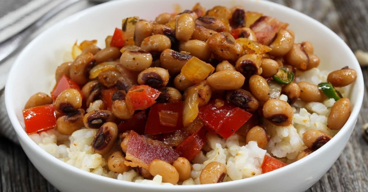 découvrez notre recette authentique de hoppin’ john aux saveurs du sud, un plat traditionnel savoureux et réconfortant inspiré de la cuisine américaine du sud.