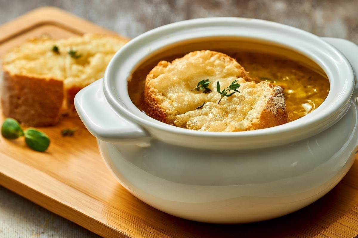 découvrez notre menu du dimanche 21 décembre avec 3 recettes faciles et savoureuses pour un repas délicieux en toute simplicité.