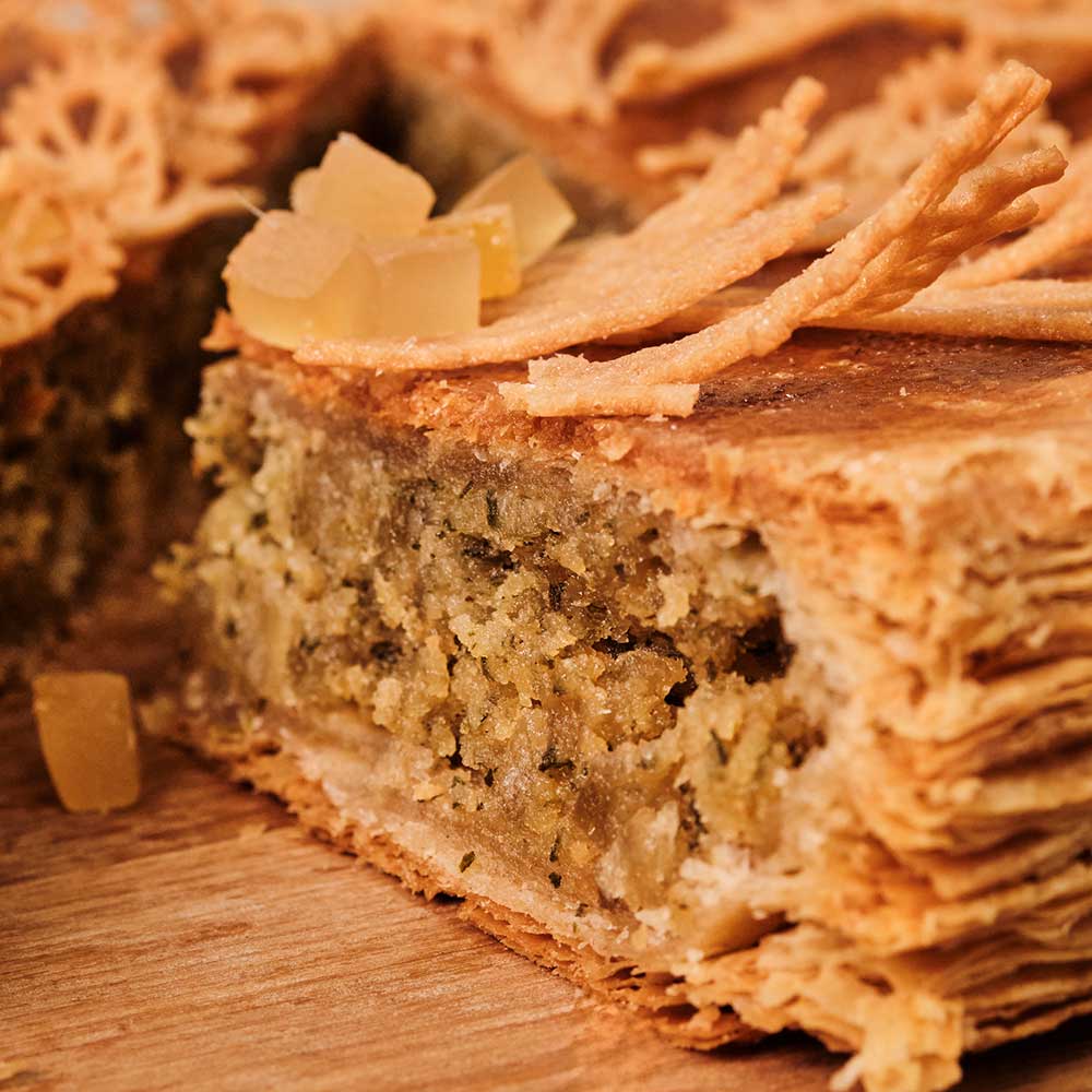 découvrez la recette de la galette des rois légère et feuilletée de nina métayer, un délice gourmand alliant finesse et légèreté pour célébrer l’épiphanie avec élégance.