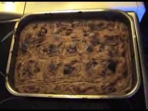 découvrez la recette authentique du far breton au blé noir par laure, une délicieuse spécialité bretonne revisitée pour un goût unique et savoureux.