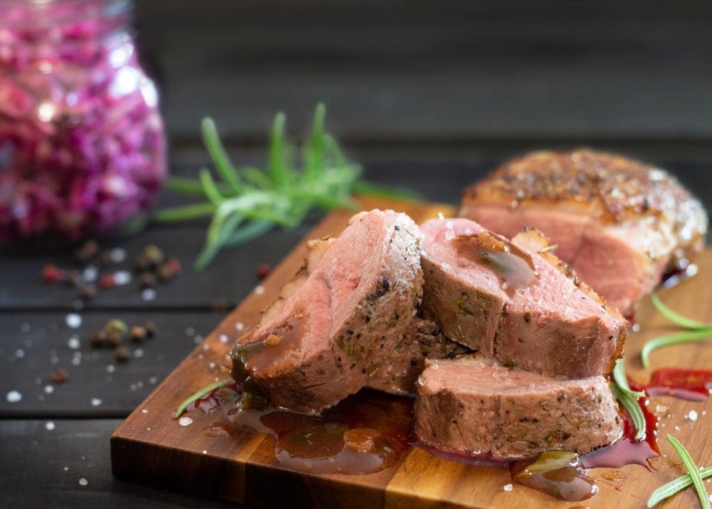 découvrez notre recette festive de canard de marquay accompagné d'une sauce rouennaise savoureuse, parfaite pour vos repas de fête.