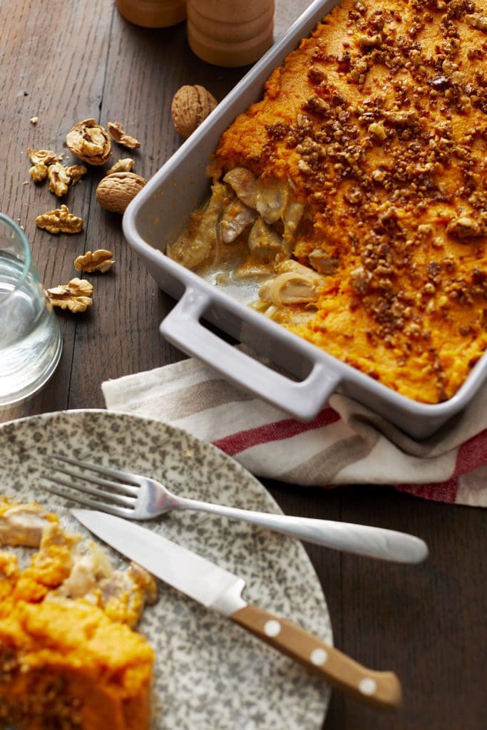 découvrez notre savoureux ragoût marocain au poulet et patates douces, une recette traditionnelle pleine de saveurs épicées et réconfortantes, idéale pour un repas chaleureux.