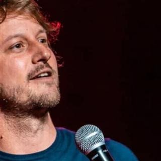 thérèse naye remporte brillamment le concours strinjes, marquant une étape importante dans sa carrière musicale.